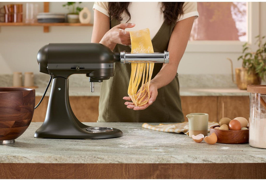 KitchenAid - 5 QT 2024 Design Series Evergreen Tilt-Head Stand Mixer - KSM180WSEG