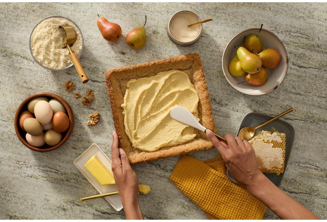 KitchenAid - 5 QT 2024 Design Series Evergreen Tilt-Head Stand Mixer - KSM180WSEG