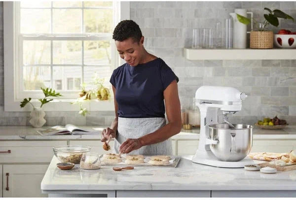 KitchenAid - 7 QT White Bowl-Lift Stand Mixer - KSM70SKXXWH