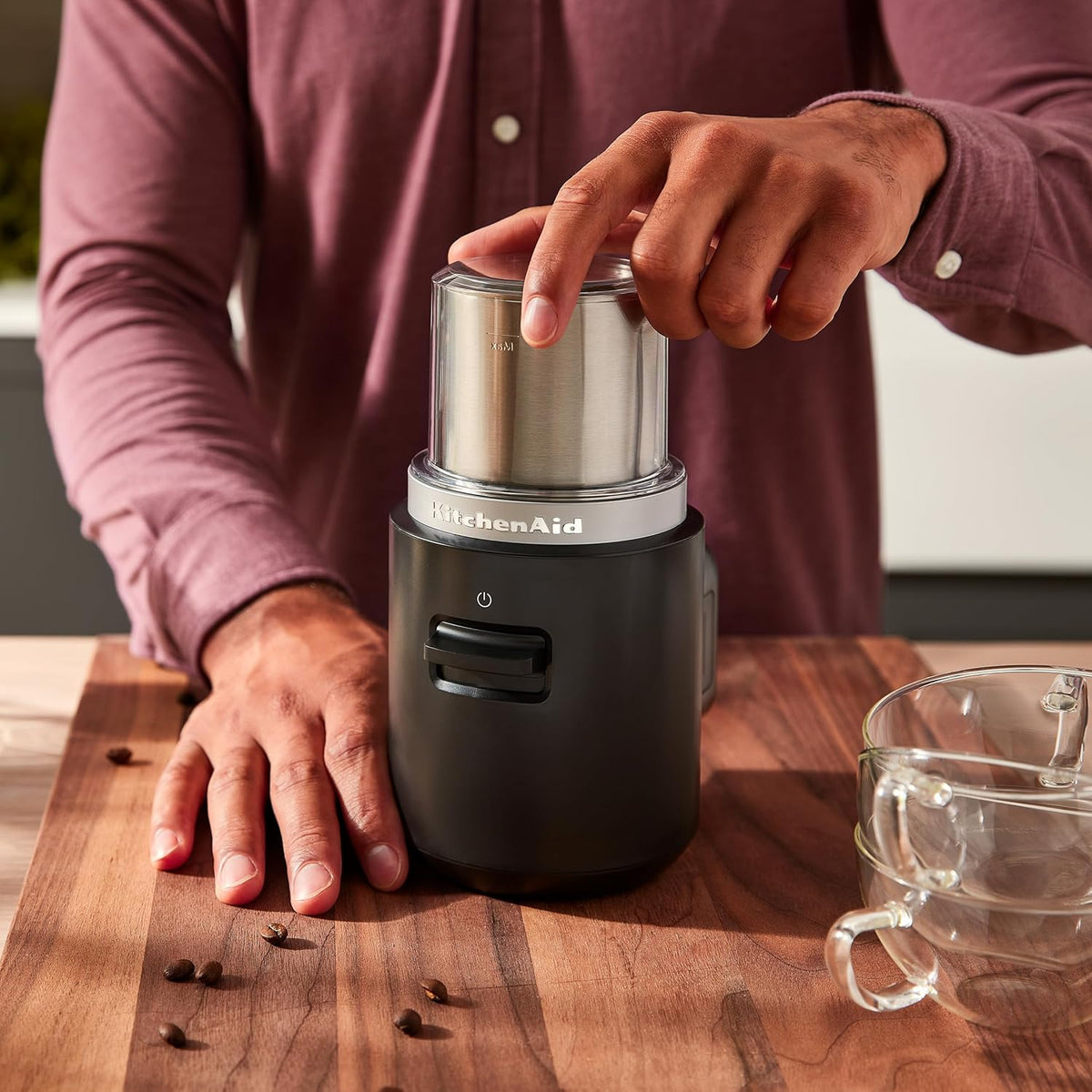 KitchenAid - Black Matte Cordless Blade Coffee Grinder - Battery Included - KBGR111BM - DISCONTINUED