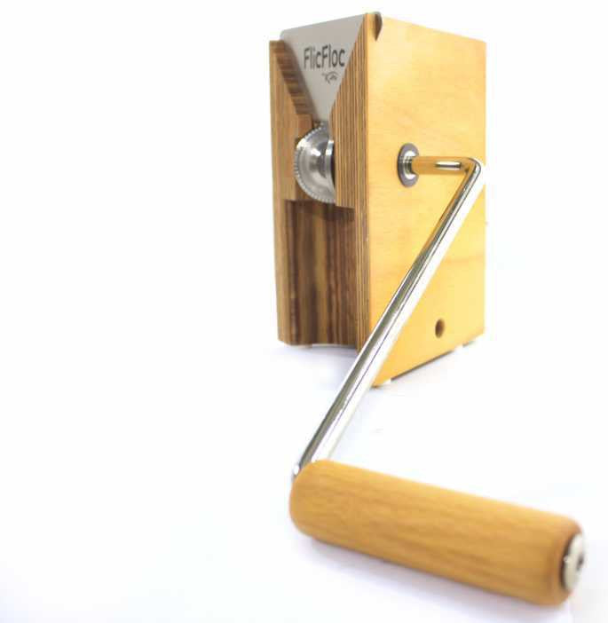 KoMo Mills - FlicFloc Hand Crank Flaker With Optional Table Mount - 01004