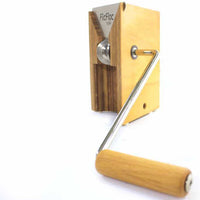 KoMo Mills - FlicFloc Hand Crank Flaker With Optional Table Mount - 01004