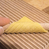 Kuchenprofi - Pasta Casa 8.25" Pasta Board for Gnocchi and Garganelli - K0804042500