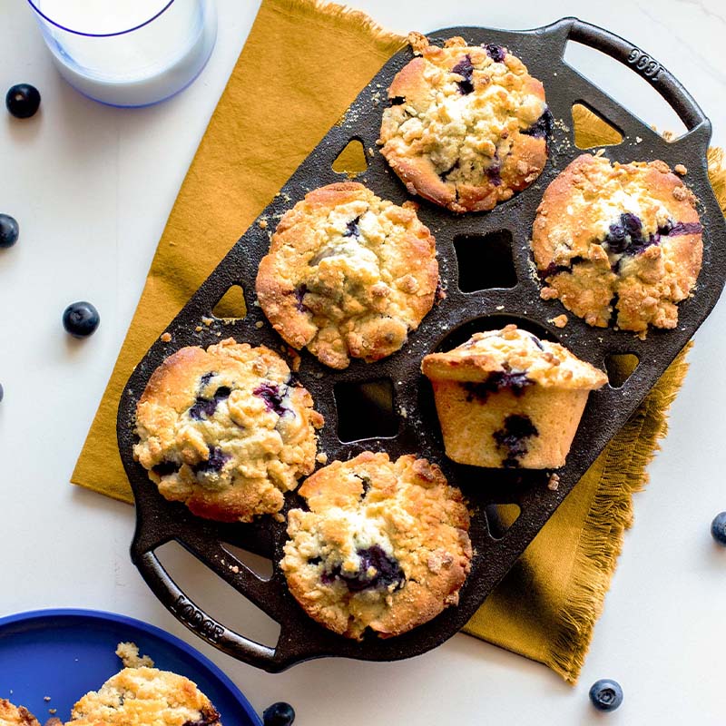 Lodge - Bakeware 6 Cup Muffin Pan - BW6MFNINT
