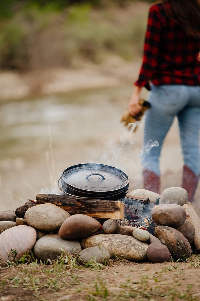 Lodge - Yellowstone 12 Inch / 8 QT Deep Camp Dutch Oven - L12DCOYW