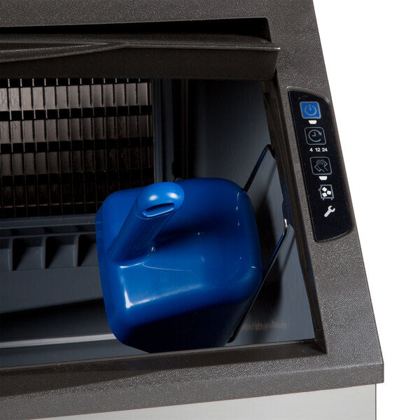 Manitowoc - 115V Volt Grounded Power Cord 26" Water Cooled Undercounter Half Dice Cube Ice Machine with 220 lbs Production Per 24 Hours - UYF0240W-161B