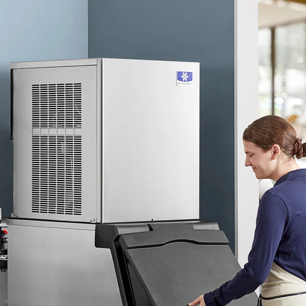 Manitowoc - Flake and Nugget Modular 120V 22" Air Cooled Flake Ice Machine With 682 lbs Production Per 24 Hours - RFP0620A-161