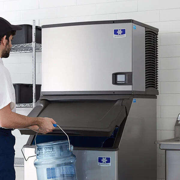Manitowoc - Indigo NXT 120V 30" Water Cooled Half Dice Cube Ice Machine with 470 lbs/24 Hr - IYT0450W-161