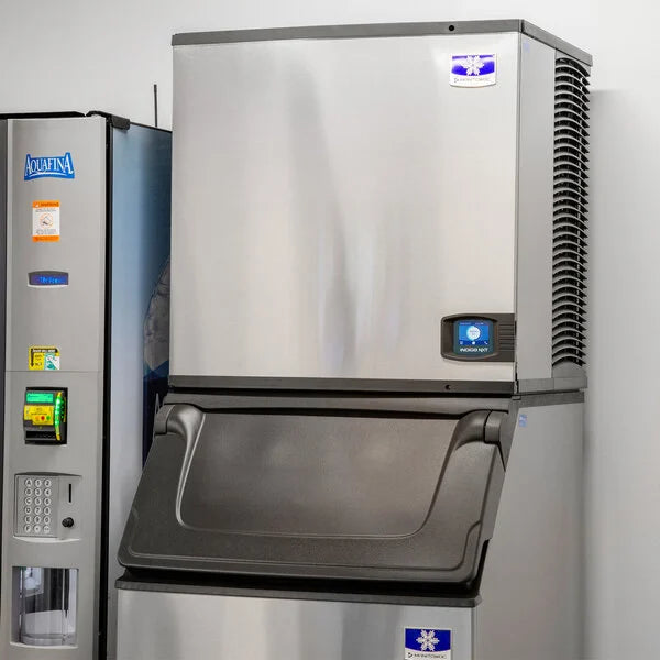 Manitowoc - Indigo NXT 208-240V 30" Air Cooled Half Dice Cube Ice Machine with Luminice II Built In and 1213 lbs/24 Hr - IYT1200A-261X