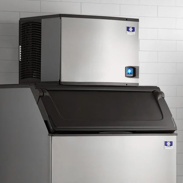 Manitowoc - Indigo NXT 208-240V 30" Remote Cooled Half Dice Cube Ice Machine with Luminice II Built In and 1213 lbs Production Per 24 Hours - IYT0750N-261X
