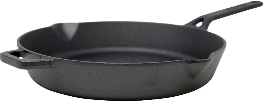 Meyer - 26 cm Cast Iron Fry Pan / Skillet with Bilingual Packaging - 48494