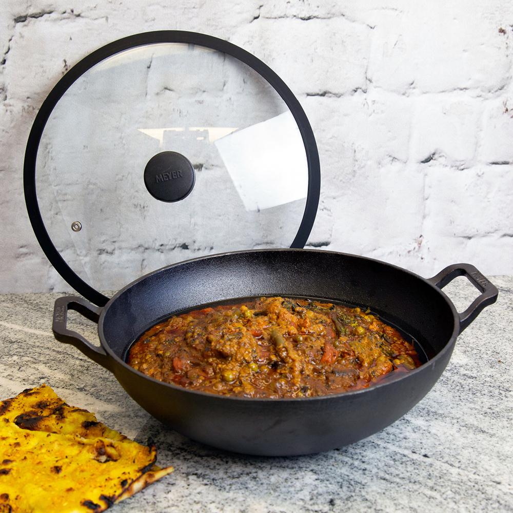 Meyer - 26 cm Cast Iron Kadai with Lid Knob Bilingual Packaging - 48495