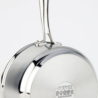 Meyer - 4 L Accolade Series Sauce Pan with Lid - 2206-22-04