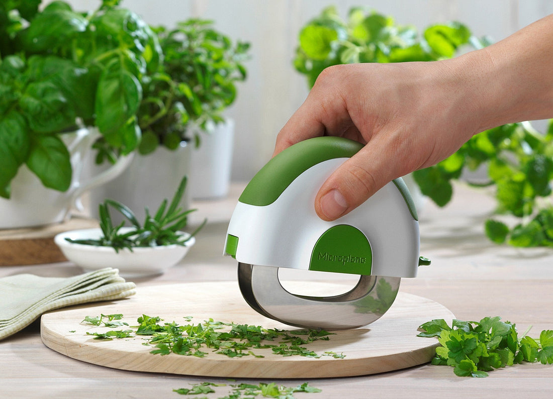 Microplane - Herb and Salad Chopper - 48008