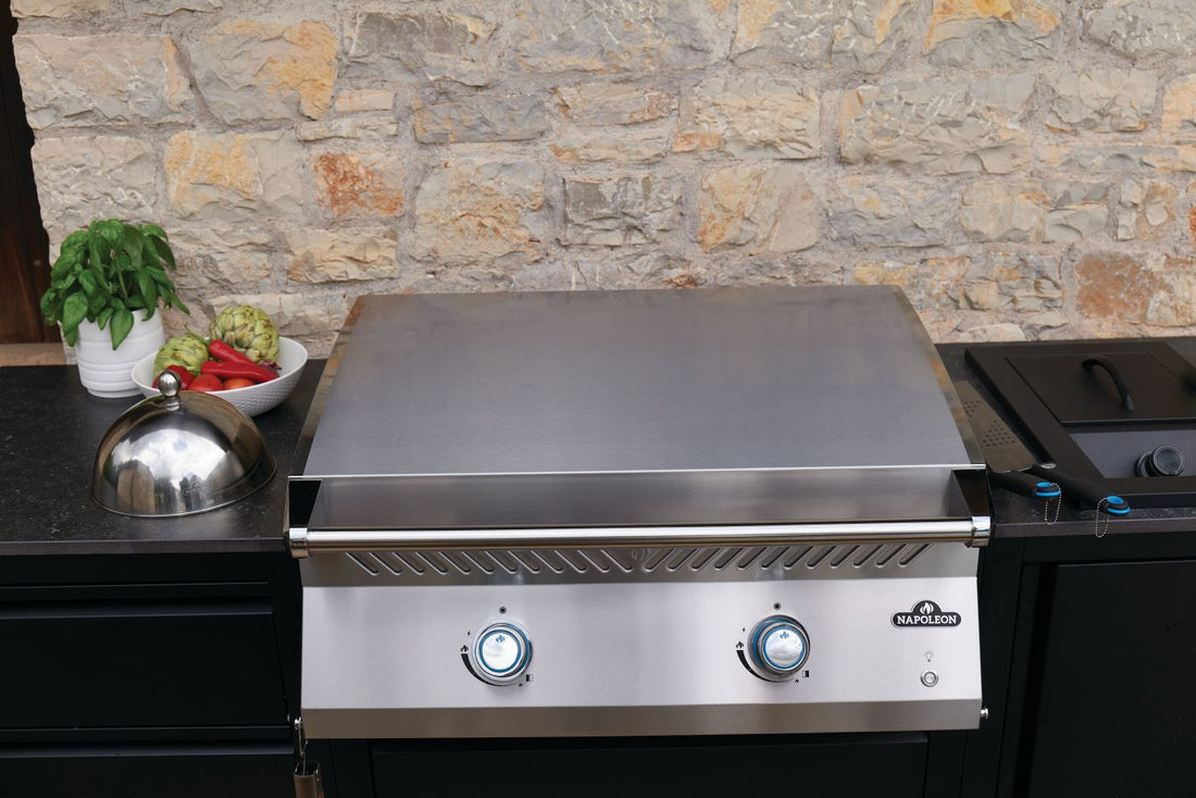Napoleon - Built-In 700 Series 32" Natural Gas Stainless Steel Griddle - BIG32FTNSS
