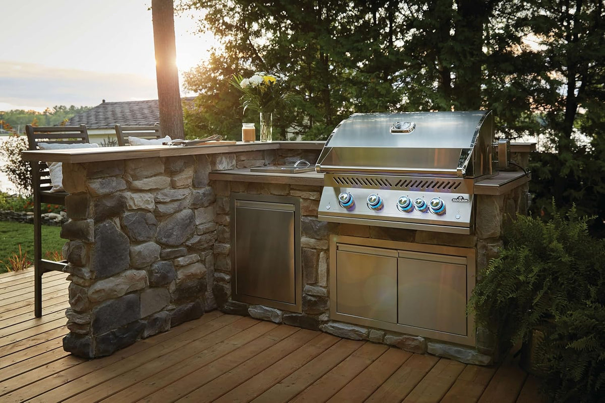 Napoleon - Built-In 700 Series 32" Propane Stainless Steel Grill with Infrared Rear Burner - BIG32RBPSS-1