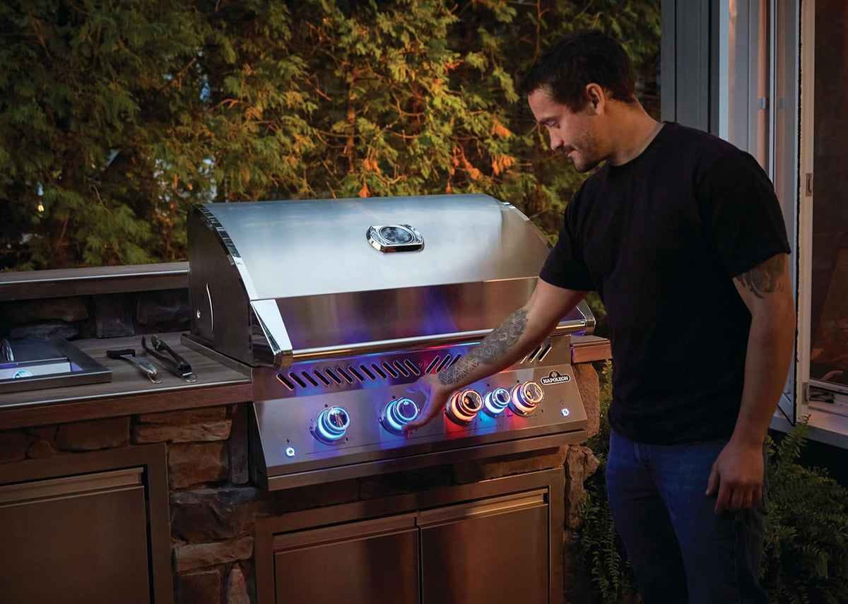 Napoleon - Built-In 700 Series 32" Propane Stainless Steel Grill with Infrared Rear Burner - BIG32RBPSS-1