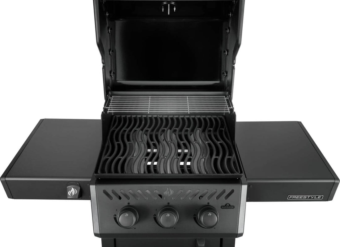 Napoleon - Freestyle™ 365 3-Burner Propane Gas Grill, Matte Black - F365DPMK-1