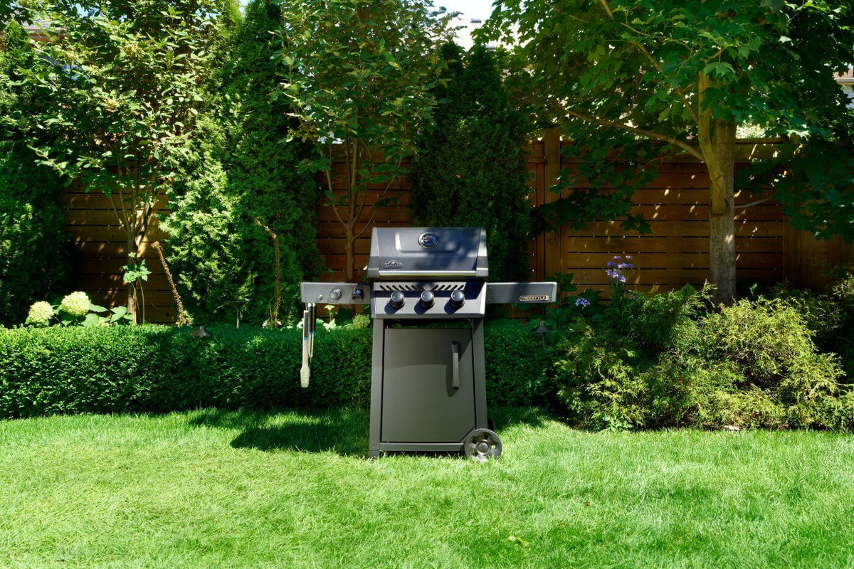 Napoleon - Freestyle™ PRO 365 Propane Gas Grill with Infrared Side Burner, Matte Black - FP365DSIBPMK-1