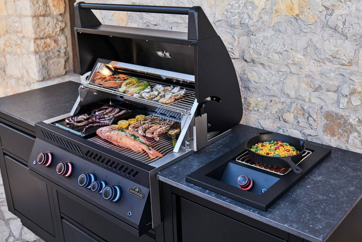 Napoleon - OASIS™ 301 Bundle, Built-In 700 Series 32 with Infrared Rear Burner Natural Gas, Matte Black - ODK301-BIG32RBNMK-1