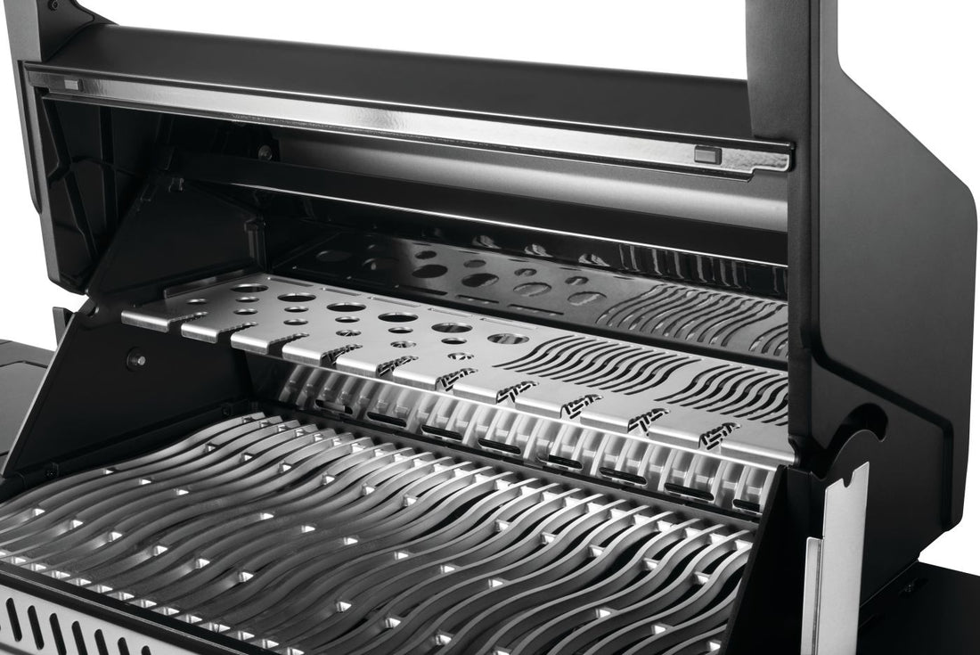 Napoleon - Phantom Prestige® 500 Connected, Natural Gas Grill with Infrared Side and Rear Burner, Matte Black - P500VXRSIBNK-PHM