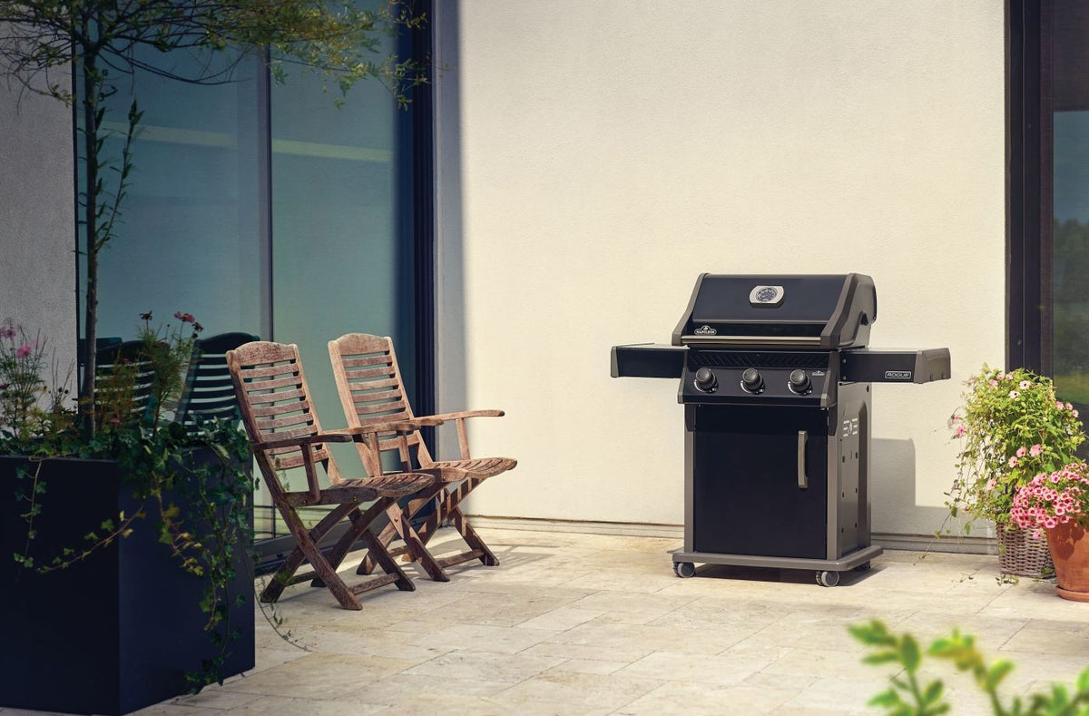 Napoleon - Rogue® 425 Natural Gas Grill, Black - R425NK-2