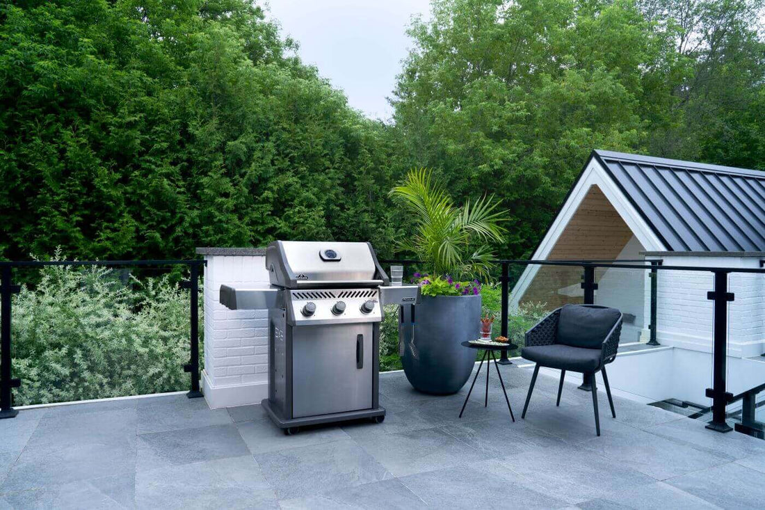 Napoleon - Rogue® 425 Propane Gas Grill, Stainless Steel - R425PSS-2