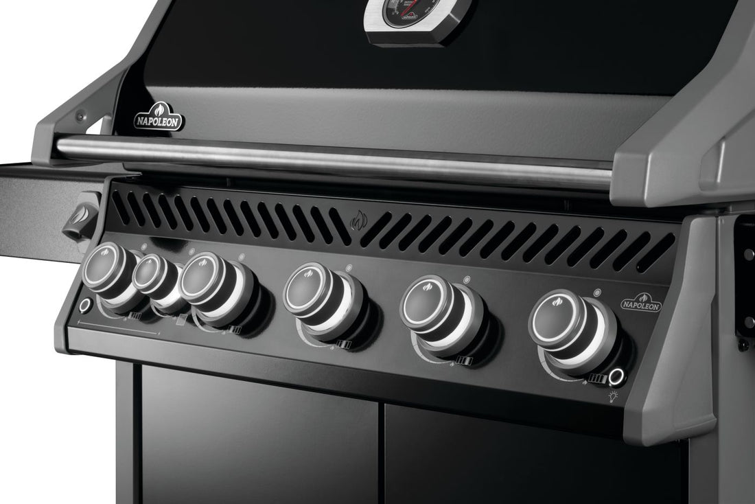 Napoleon - Rogue® PRO 625 Propane Gas Grill with Infrared Side Burner, Black - RP625SIBPK-2
