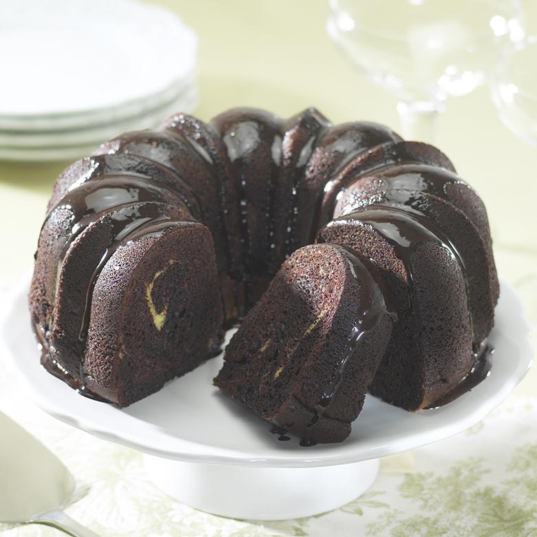 Nordic Ware - Anniversary Formed Bundt Pan with Handles - 50541