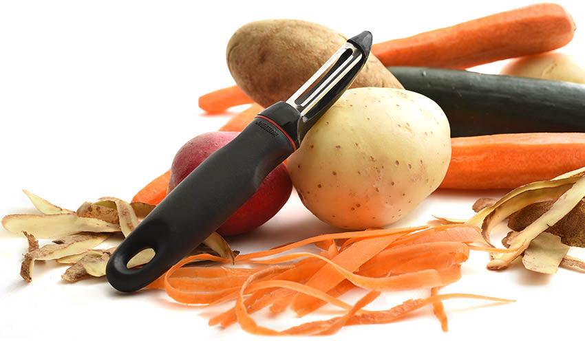 Norpro - GRIP-EZ Black Peeler - 110B