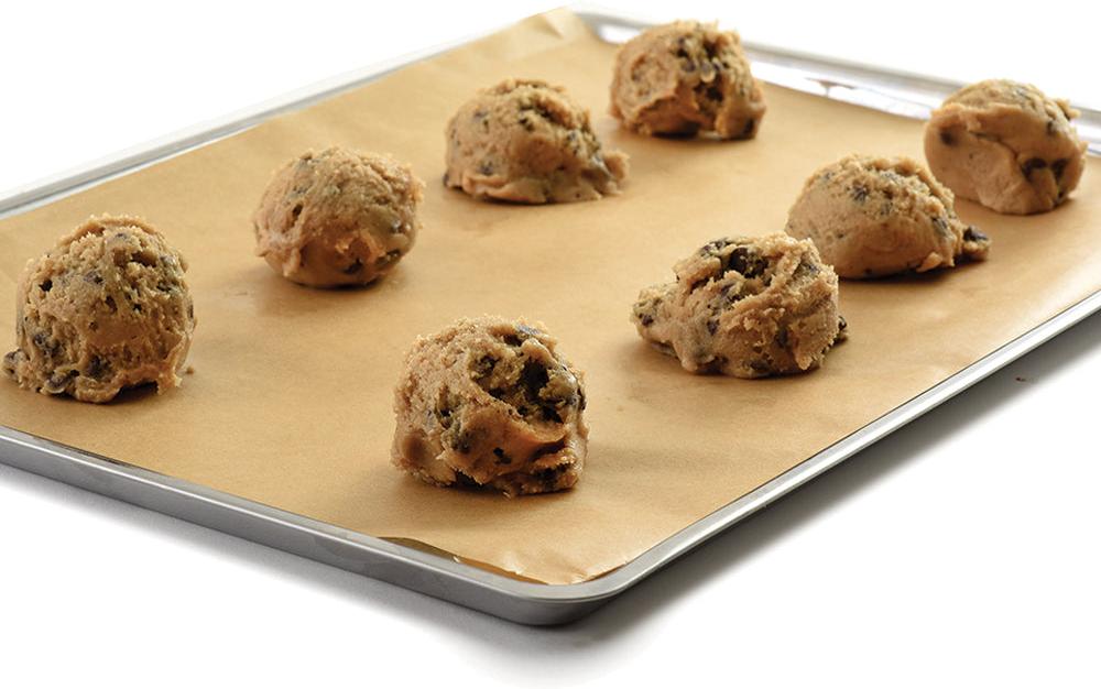 Norpro - Precut Baking Paper Sheets, Pack of 100 - 3393