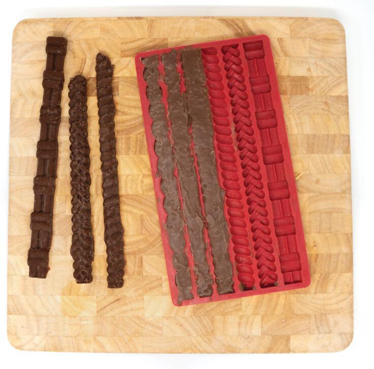 Norpro - Silicone Pie Edge Mold with Scraper - 3238