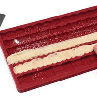 Norpro - Silicone Pie Edge Mold with Scraper - 3238