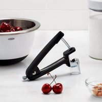 OXO - Cherry & Olive Pitter - 1071499BK