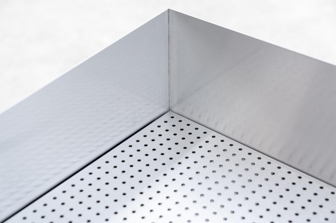 Omcan - 17.5″ x 24″ x 42″ Stainless Steel French Fry Dump Station - 48179