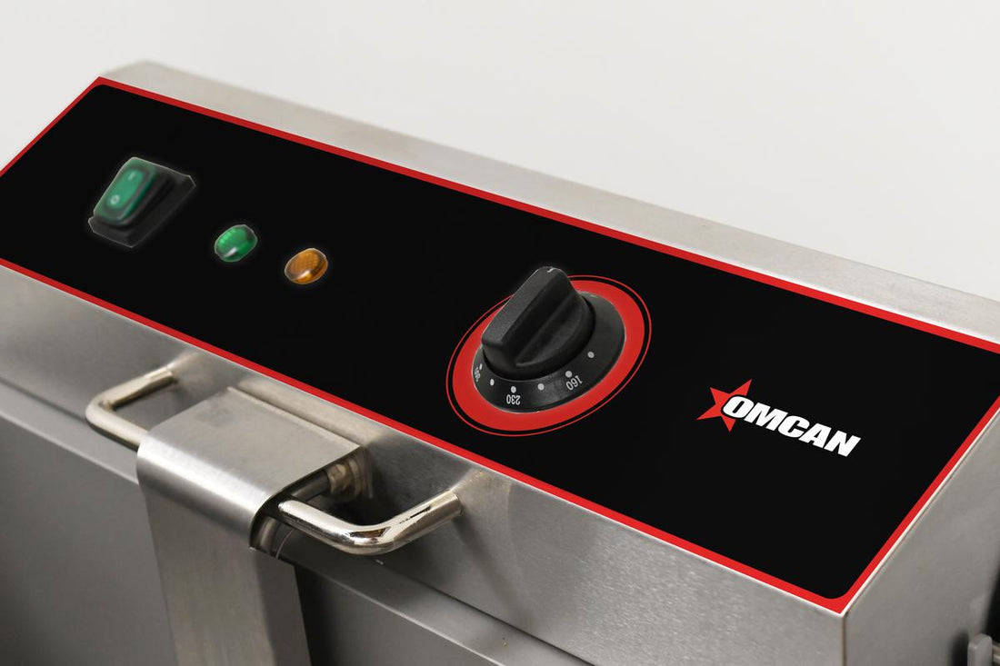 Omcan - 25 lbs Oil Capacity Countertop Electric Fryer - 48522