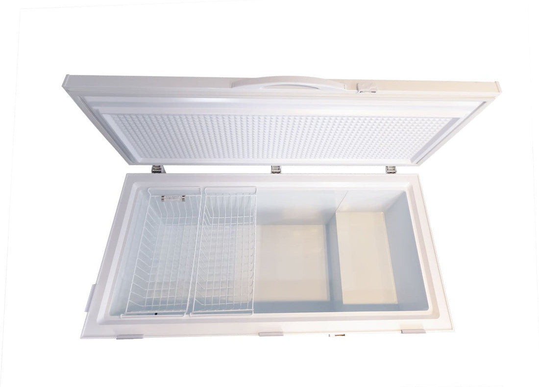 Omcan - 60" 15.4 Cu. Ft Chest Freezer With Solid Flat Top - 46504