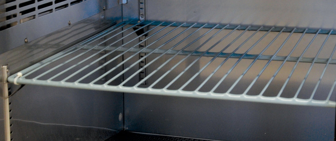 Omcan - 69″ 23.3 Cu.Ft Double Solid Doors Kegerator / Beer Dispenser With 2 Taps - 50068