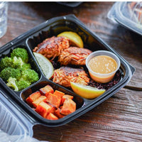 Pactiv Evergreen - 8.5 x 8.6 x 3.1" Black/Clear, Vented Dual-Color 3-Compartment PP Hinged Lid Container, Pack of 150- DC858310B000