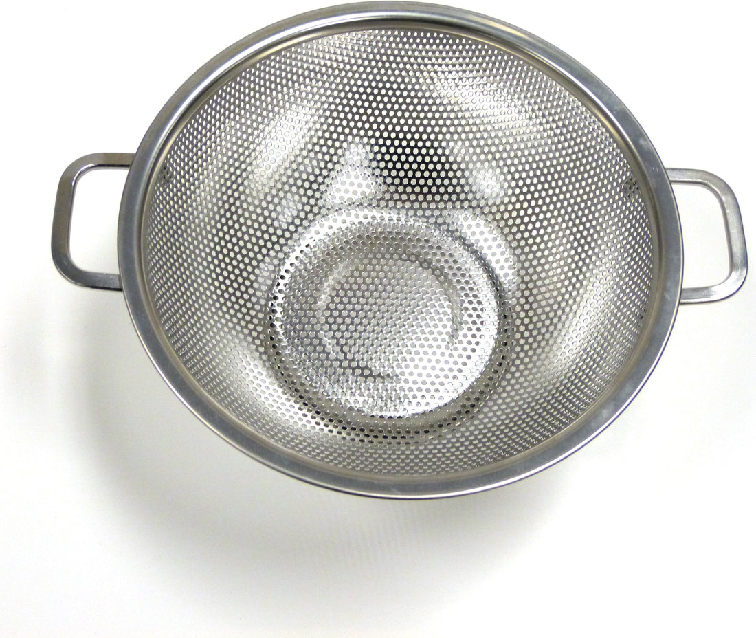 RSVP International - 3 QT Endurance Precision Pierced Colander - PUNCH3