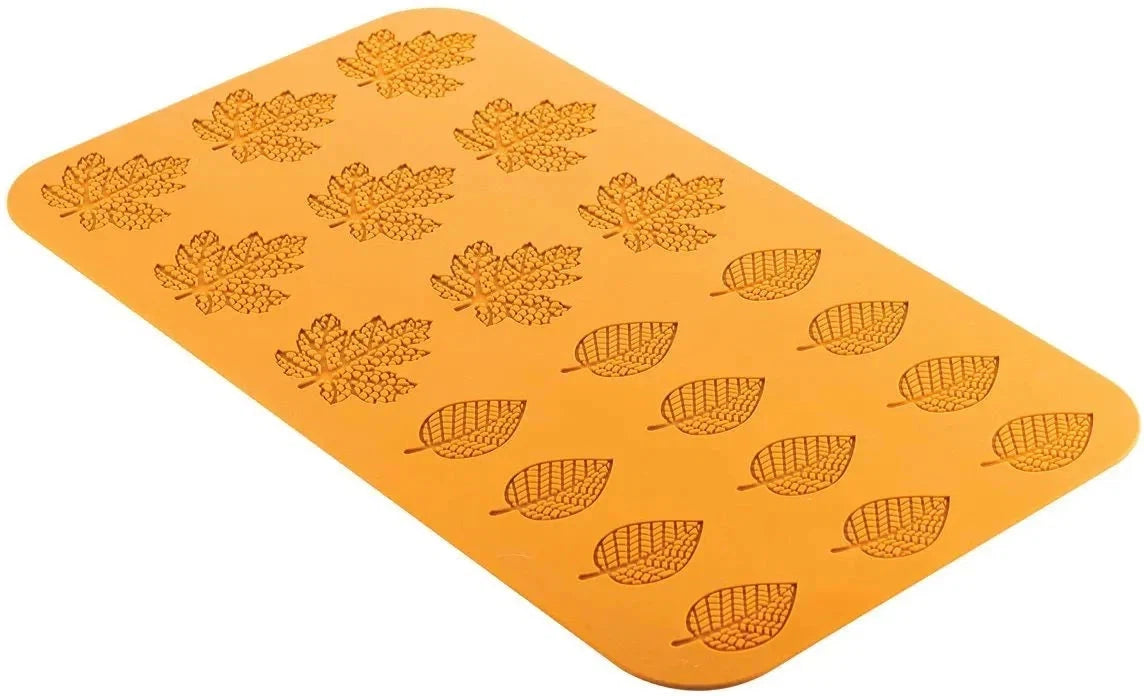 Silikomart - Silicone 21 Compartment Piccolo and Medio Autumn Baking Mold - BOSCO