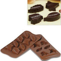 Silikomart - Silicone Brown 8 Compartment Nature Leaf Chocolate Mold (0.46 Oz Each) - SCG10
