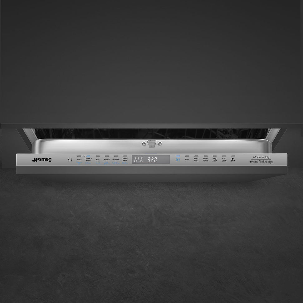 Smeg - 24" Panel Ready Fully Integrated Built-in Dishwasher with 16 Place Setting Capacity - DW8630