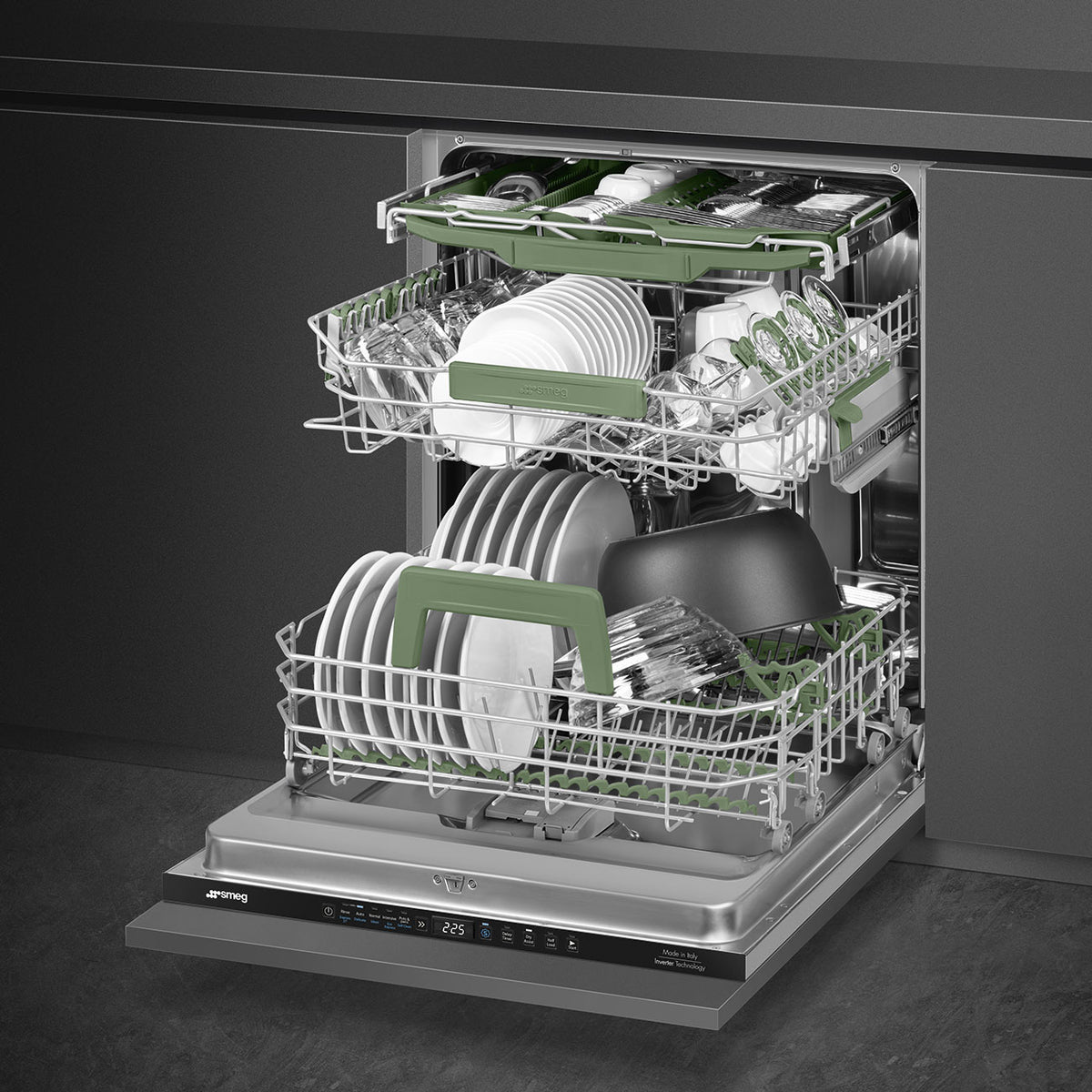 Smeg - 24" Panel Ready Fully Integrated Built-in Dishwasher with Orbital Wash System - DW8620