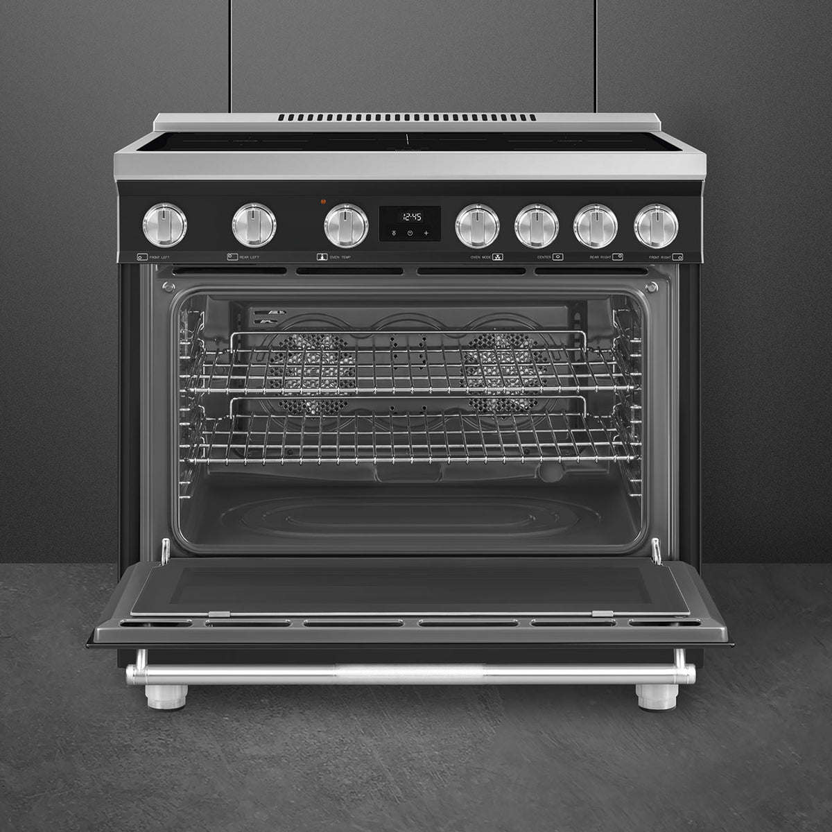 Smeg - 36" Freestanding Matte Black Induction Range - SPR36UIMAN