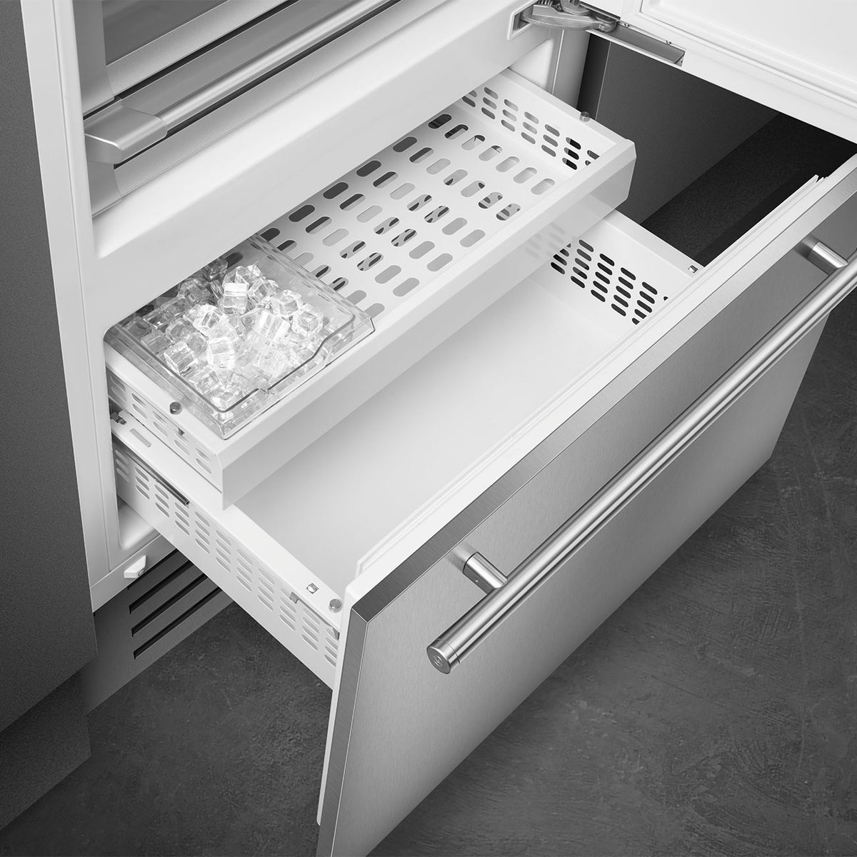 Smeg - 36" Stainless Steel Built-In Fridge with Convertible Freezer, Right Hinge - RBMU36RX