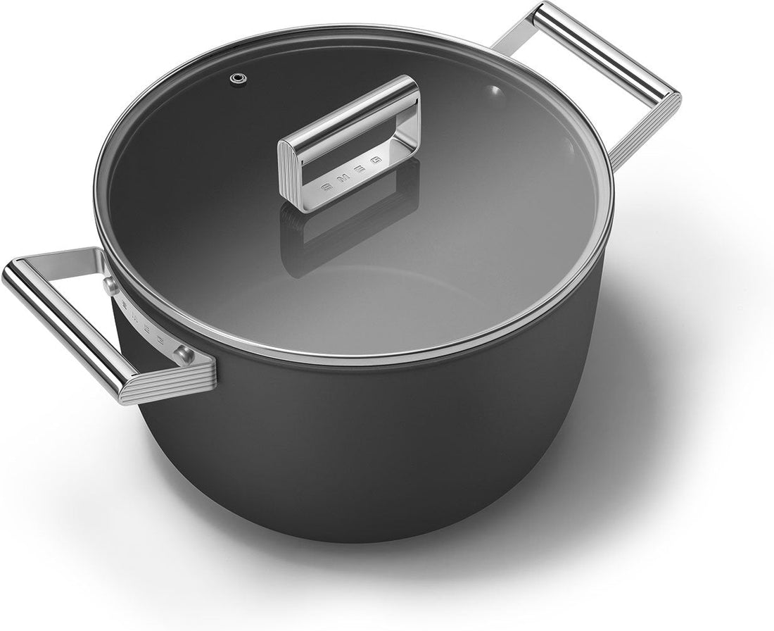 Smeg - 7.7 L 50's Style Non-Stick Casserole Black - CKFC2611BLM