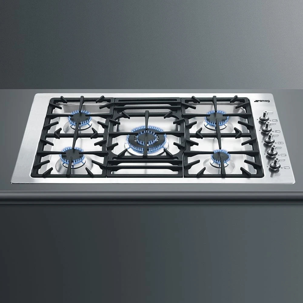 Smeg - Classic 36" Gas Cooktop with Pro Style Knobs - PGFU36X2