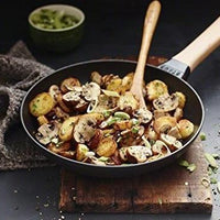 Staub - 10" Cast Iron Fry Pan with Wood Handle (26 cm) - 40511-952