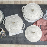 Staub - 4.25 QT Round Twister Cocotte White Truffle 4L - 1023541